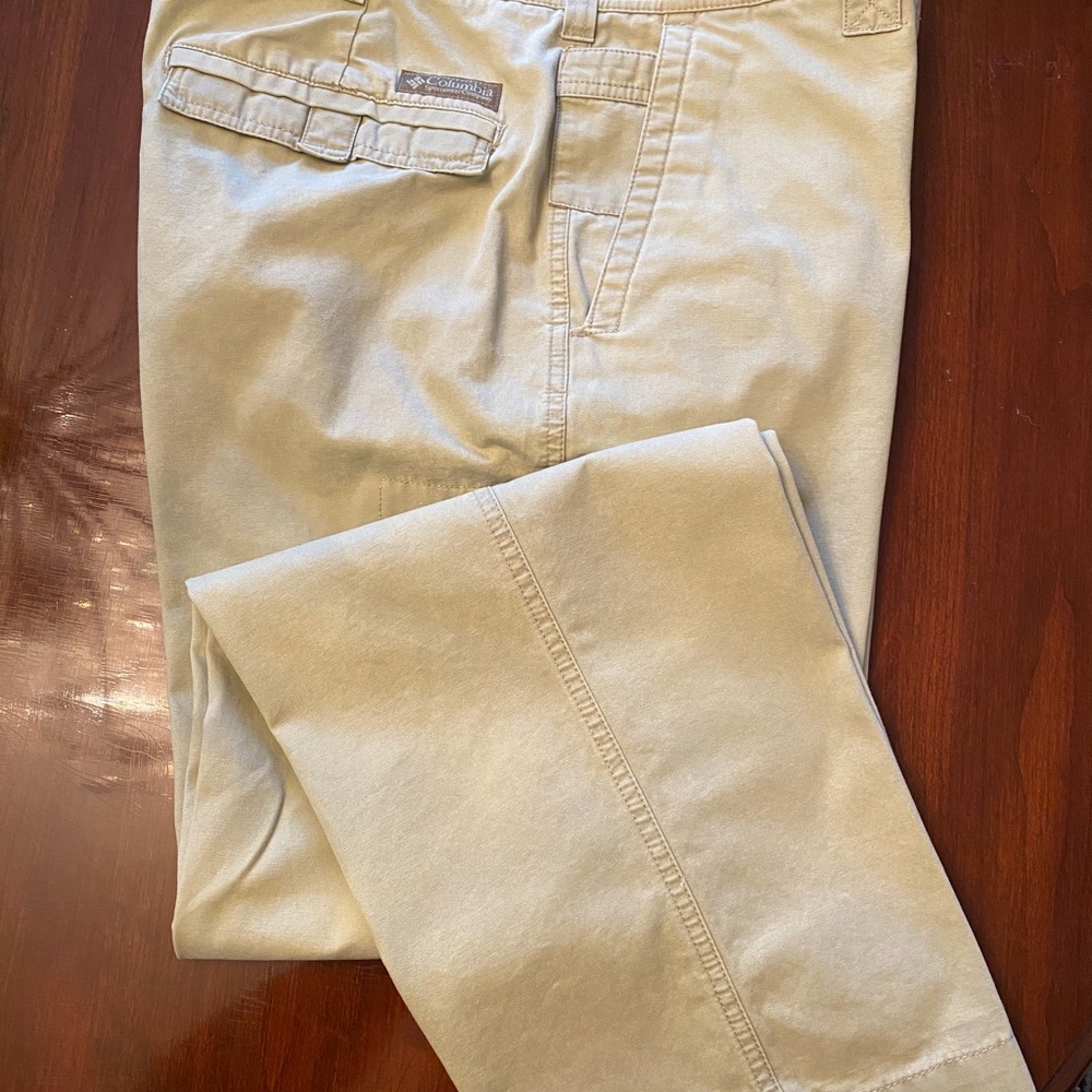 Columbia Cargo Pants Size 34w32L